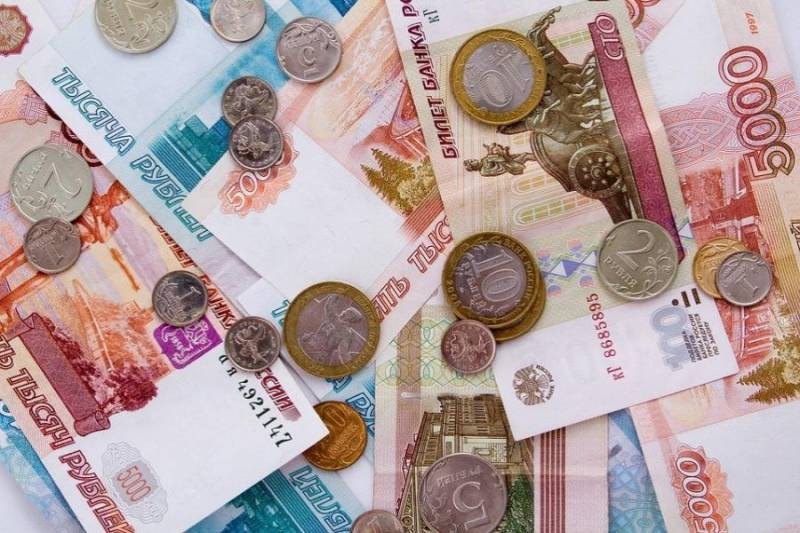 Чем различаются и в чем схожи траты россиян и американцев