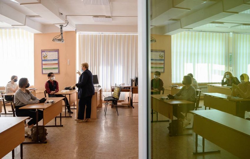 Дату написания итогового сочинения в школах перенесли