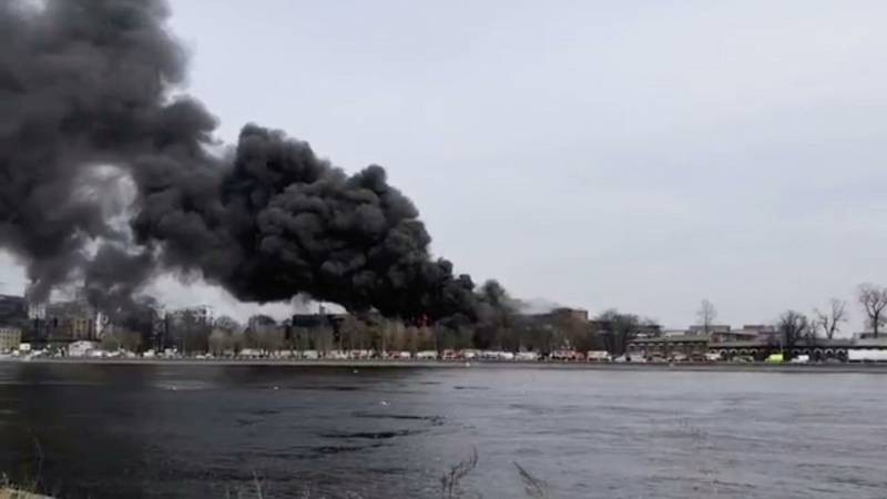 Пожар в «Невской мануфактуре» 6 апреля 2021 года: предварительная причина пожара и последствия