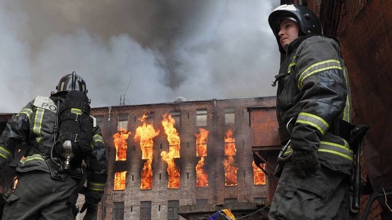 Пожар в «Невской мануфактуре» 6 апреля 2021 года: предварительная причина пожара и последствия