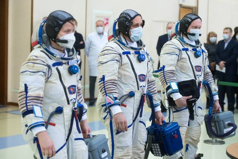 Роскосмос и NASA назвали будущих членов экипажа на МКС-66