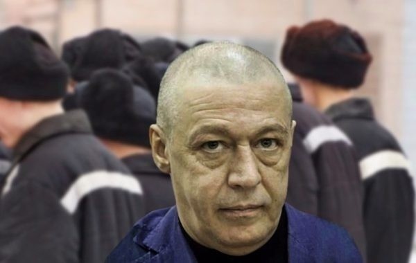 Михаил Ефремов попросил снизить ему тюремный срок