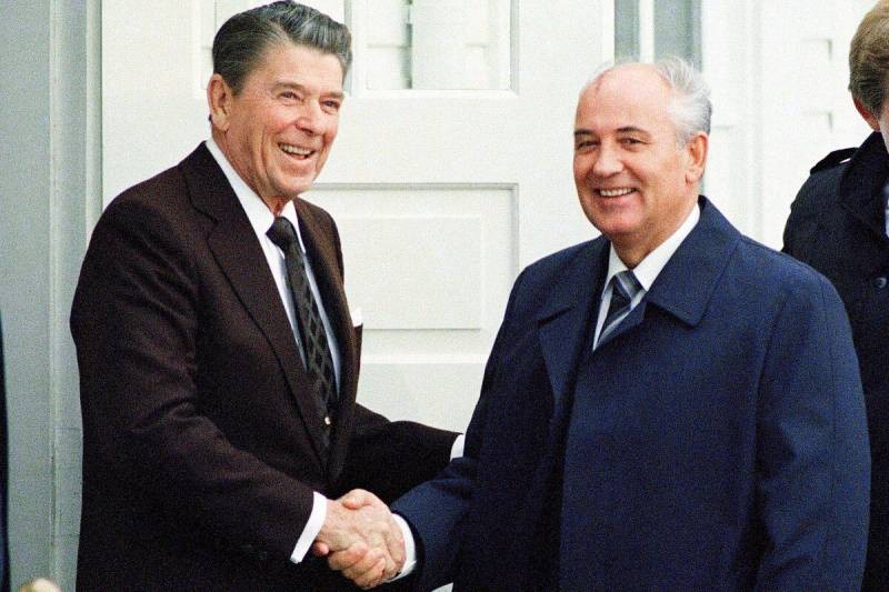 Бывший советник президента США Рейгана Сюзанна Масси попросила гражданства у президента РФ