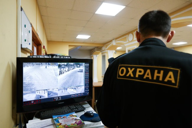 Какие требования предъявляются к охране школ по закону об образовании