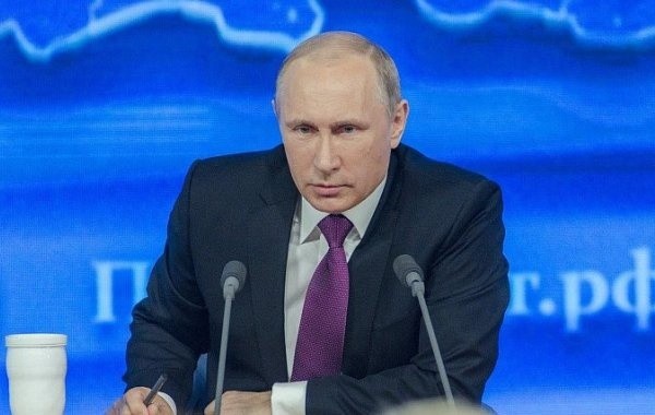 Путин может объявить об индексации работающим пенсионерам во время "Прямой линии"