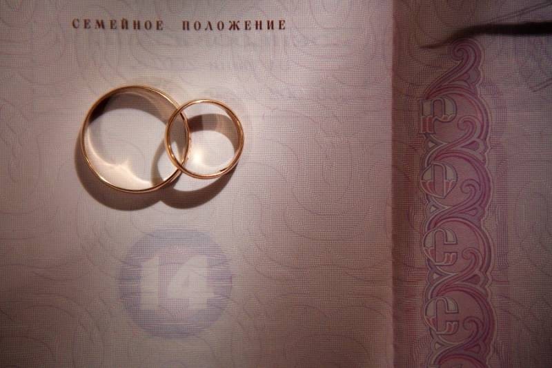 Можно ли вступить в брак снова, если обязательную отметку в паспорте отменили