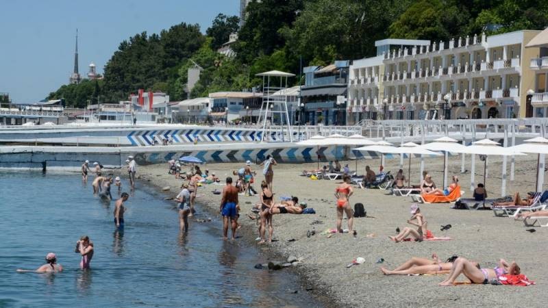 С 1 августа в Краснодарском крае будут штрафовать туристов за отказ от вакцинации