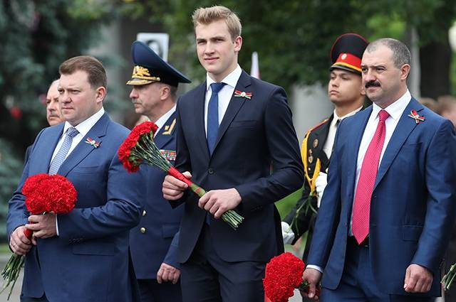 Николай Лукашенко и путь к престолу