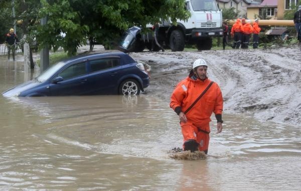 В Гидрометцентре объяснили грозы и потопы в Сочи географическим положением