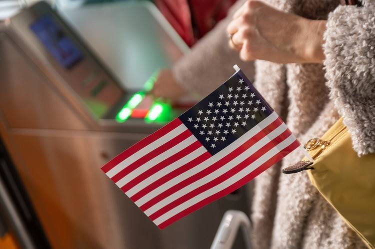 Причины выдворения российских дипломатов из США. Простая месть?