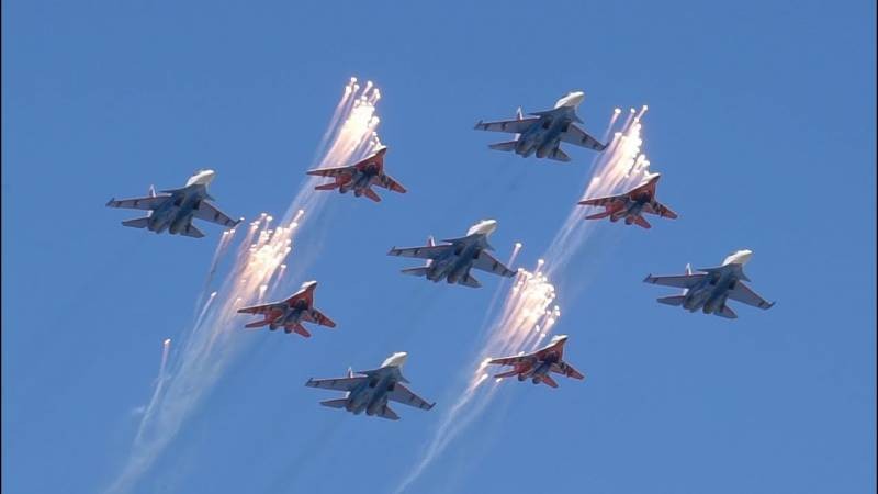 На Параде Победы 2022 в Москве продемонстрируют всю мощь авиации РФ