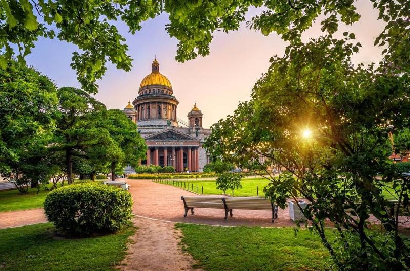 Прогноз погоды на июль 2022 года приятно удивит жителей и гостей Санкт-Петербурга