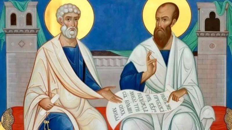 Зачем на праздник Петра и Павла на перекрёстке в костре колесо сжигали