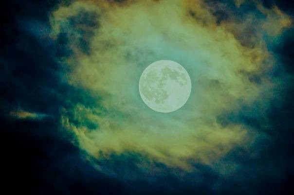 Осетровое полнолуние, август 2022: когда будет, как изменит судьбу каждого из нас