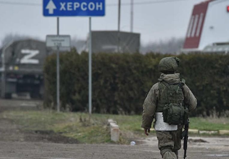Подоляк подтвердил причастность Киева к удару по Херсону