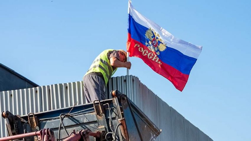 Силы ПВО РФ сбили десять ракет ВСУ в небе над Херсоном Силы ПВО РФ сбили десять ракет ВСУ в небе над Херсоном