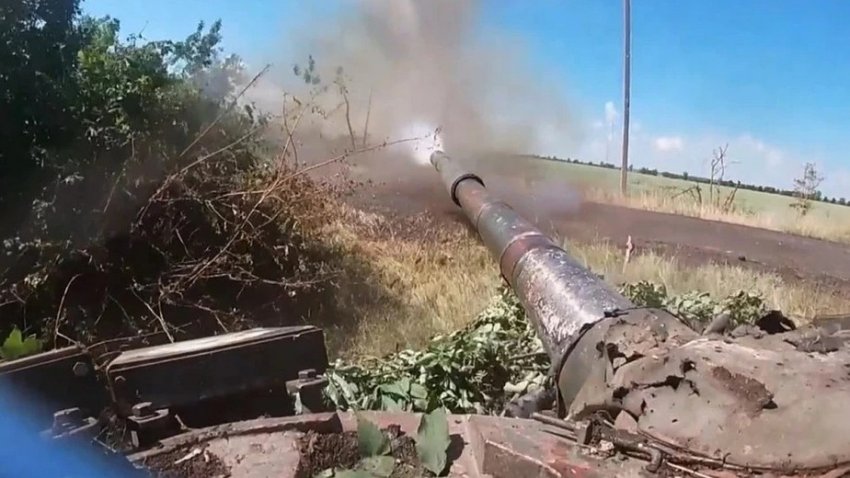 Россия перебрасывает военную технику и личный состав под Харьков для усиления позиций