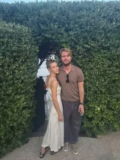 Новое фото: Светлана Устинова отметила первый день рождения дочери