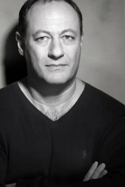 "Он был лучшим отцом для них". Экс-сотрудница рассказала о покойном миллиардере Владимире Слуцкере, который отнял детей у бывшей жены Ольги Слуцкер