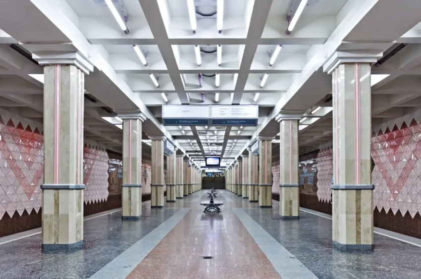 Удары ВС РФ привели к остановке работы метро и электротранспорта в Харькове