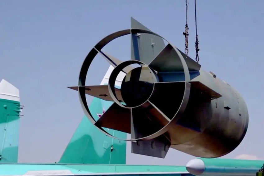 Ударов авиабомбами ФАБ-3000 по ВСУ в Мирнограде становится всё больше