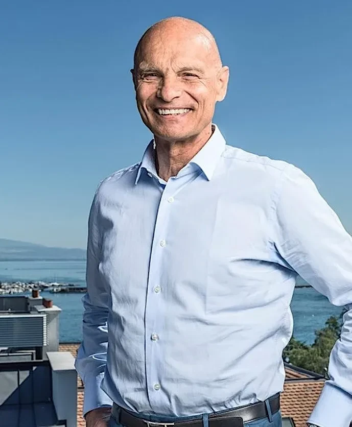 30-летняя разница в возрасте, трое детей и переезд из Швейцарии на Рублёвку: в сети обсуждают русскую жену шведского миллиардера, который хотел купить "Лукойл"