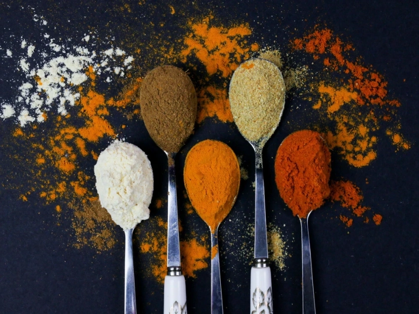 Топ-5 специй для иммунитета, которые стоит добавить в рацион