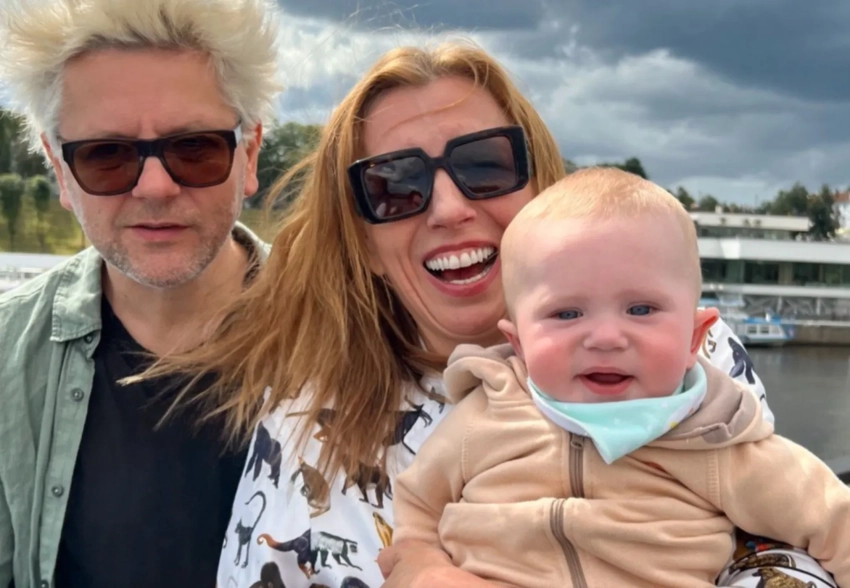 Светлана Бондарчук показала редкие фото с сыном по случаю его трёхлетия