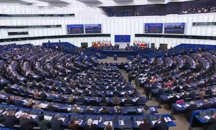 Евросоюз после паузы одобрил выделение Украине кредита на 90 млрд евро