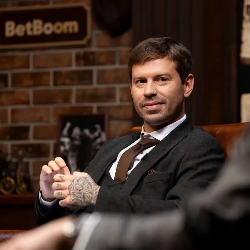 Фёдор Смолов выплатил 4 млн рублей пострадавшему в драке в "Кофемании"