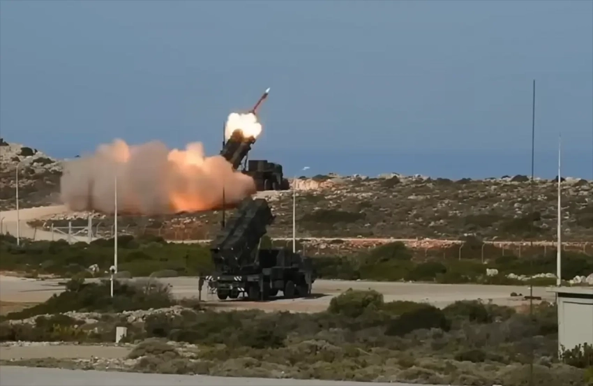 Зеленский анонсировал отправку специалистов ПВО на Ближний Восток по просьбе США